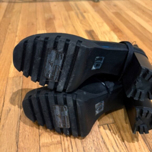 NWT Forever 21 Black Heeled Platform Combat Booties Size 8 - Picture 7 of 9